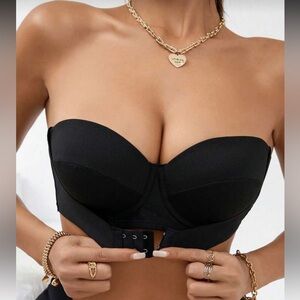 Chic Black Strapless Push Up Bra